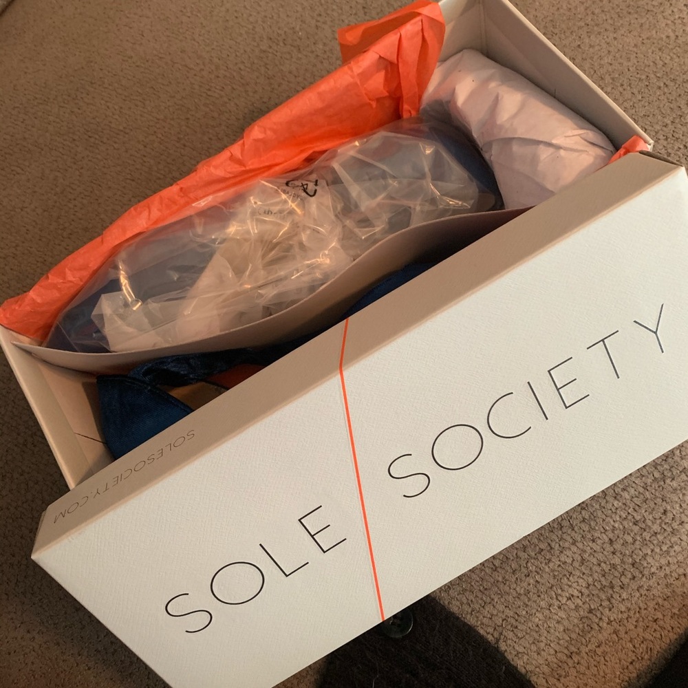 SOLE/SOCIETY velvet cerulean blue flats - Picture 3 of 4